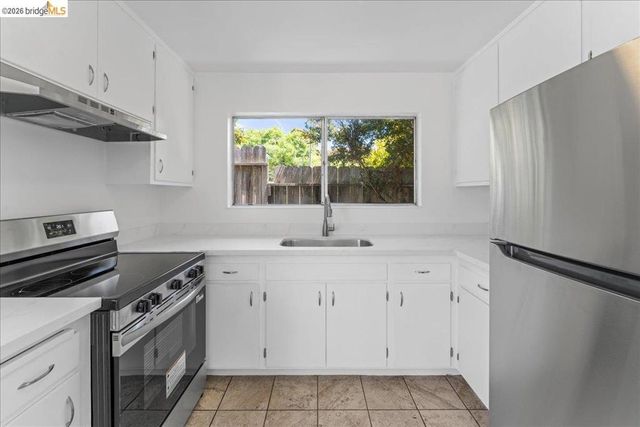 1808 Key Blvd, El Cerrito, CA 94530