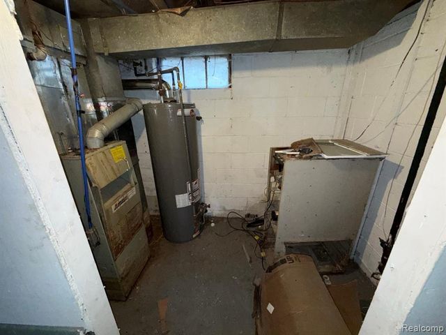 15900 Coram Street, Detroit, MI 48205