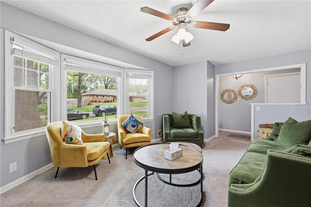 6316 Hedges Avenue, Raytown, MO 64133