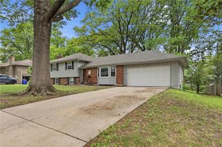 6316 Hedges Avenue, Raytown, MO 64133