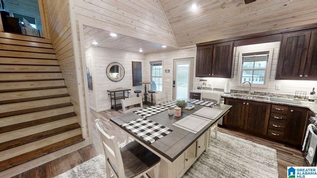 40 COUNTY ROAD 2038, Crane Hill, AL 35053