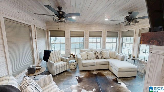 40 COUNTY ROAD 2038, Crane Hill, AL 35053