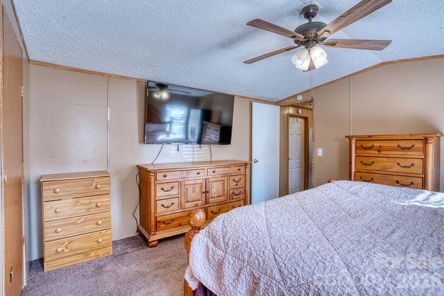 977 Lavender Road, Grover, NC 28073