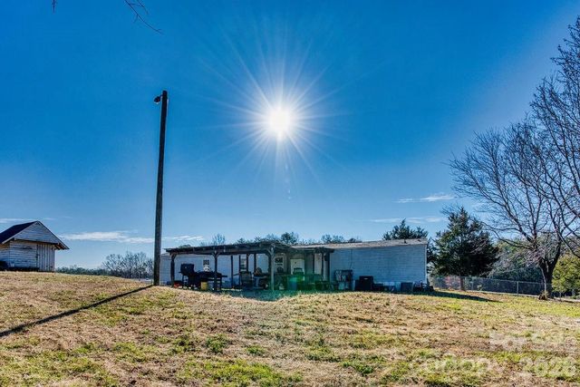 977 Lavender Road, Grover, NC 28073