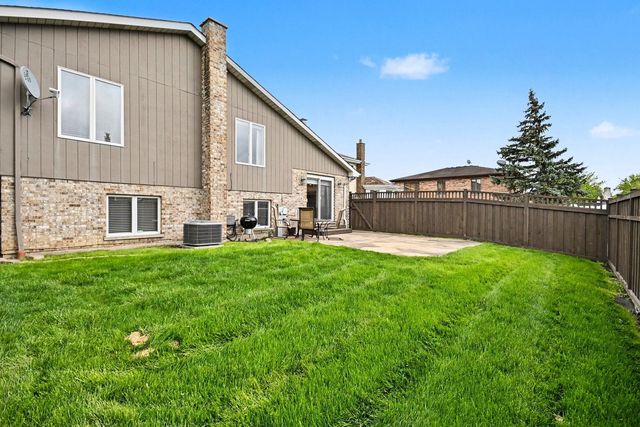 1452 Concord Avenue, Westchester, IL 60154