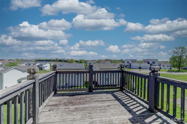 1059 Chesterfield Drive, Wentzville, MO 63385