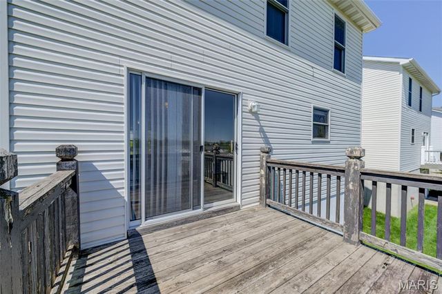 1059 Chesterfield Drive, Wentzville, MO 63385