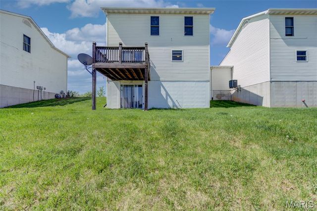 1059 Chesterfield Drive, Wentzville, MO 63385