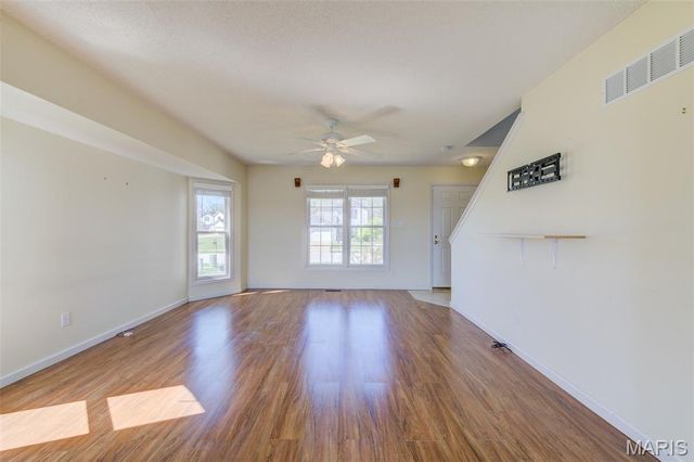 1059 Chesterfield Drive, Wentzville, MO 63385