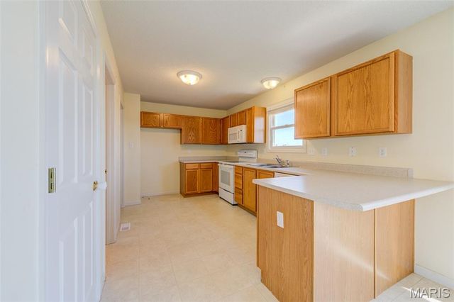 1059 Chesterfield Drive, Wentzville, MO 63385