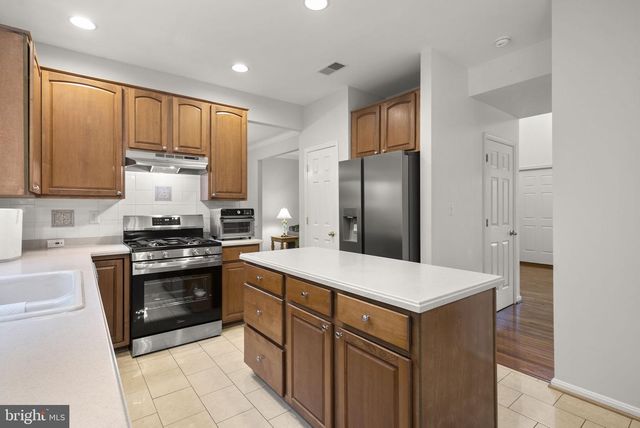 4012 COTTON TREE LN, Burtonsville, MD 20866