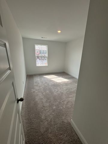 977 Nance Ln, Lebanon, TN 37087