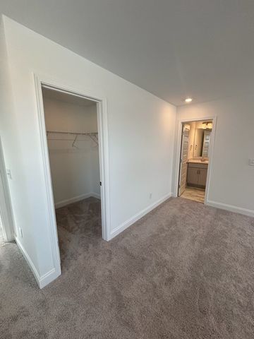 977 Nance Ln, Lebanon, TN 37087