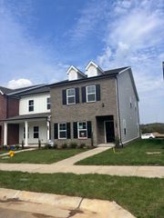 977 Nance Ln, Lebanon, TN 37087