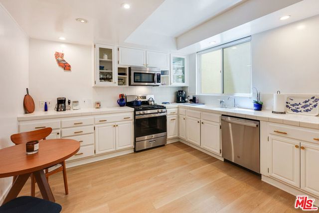 1520 Camden Avenue 105, Los Angeles, CA 90025