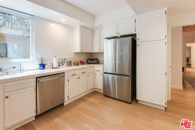 1520 Camden Avenue 105, Los Angeles, CA 90025