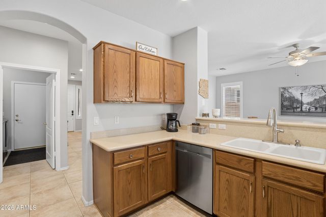 29906 N Little Leaf Drive, San Tan Valley, AZ 85143