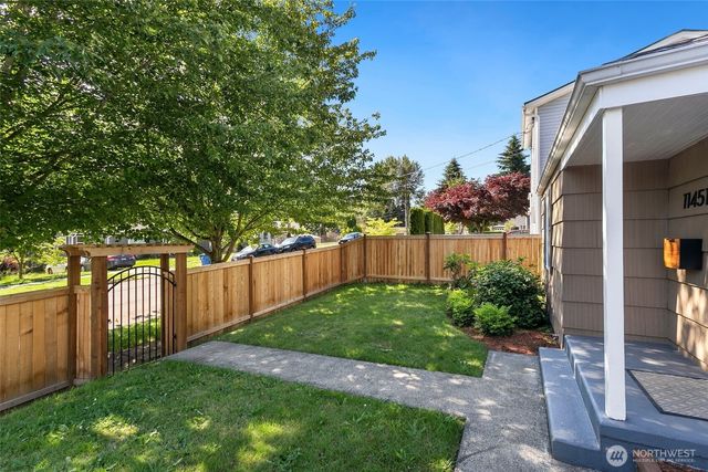 11451 71st Place S, Seattle, WA 98178