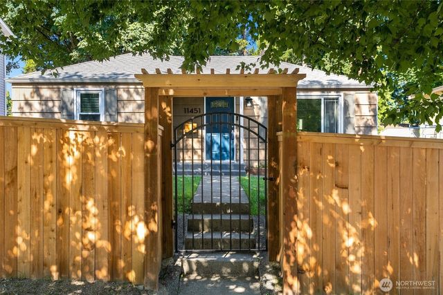 11451 71st Place S, Seattle, WA 98178
