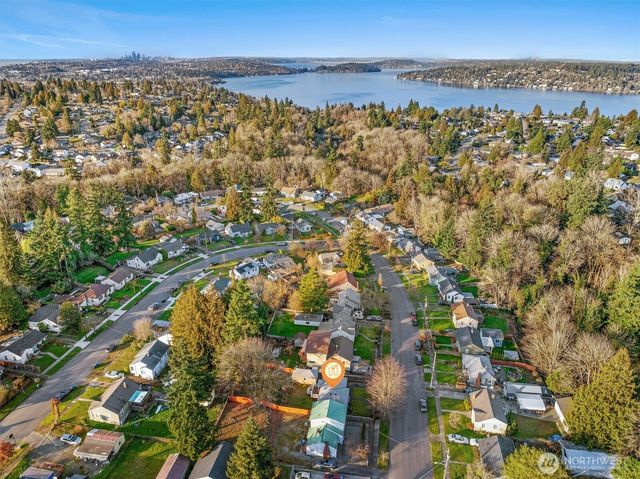 11451 71st Place S, Seattle, WA 98178