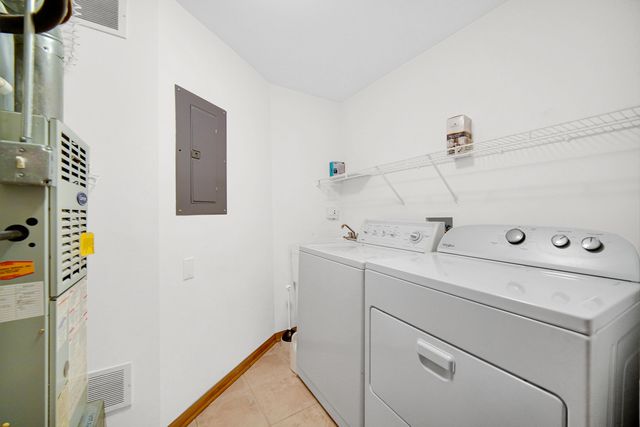 7779 Bristol Park Drive 1SE, Tinley Park, IL 60477