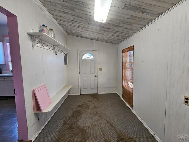 208 S 6th St, Holly, CO 81047