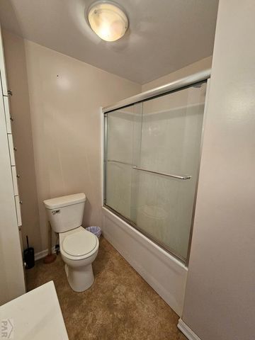 208 S 6th St, Holly, CO 81047