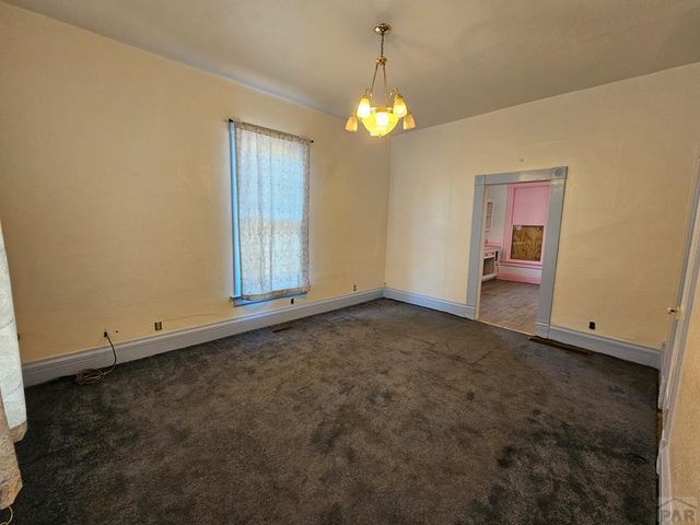 208 S 6th St, Holly, CO 81047