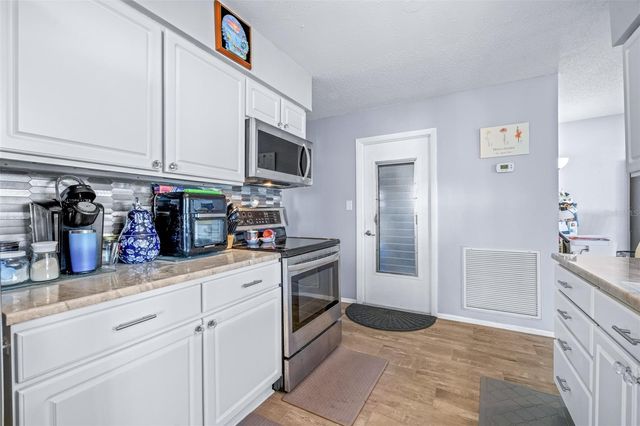 760 PILOTS WAY, Palm Harbor, FL 34685