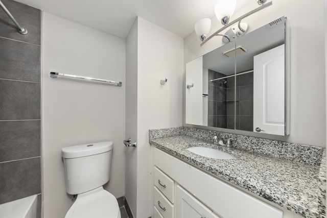 1736 S Washington Street G33, Naperville, IL 60565