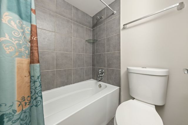 1736 S Washington Street G33, Naperville, IL 60565