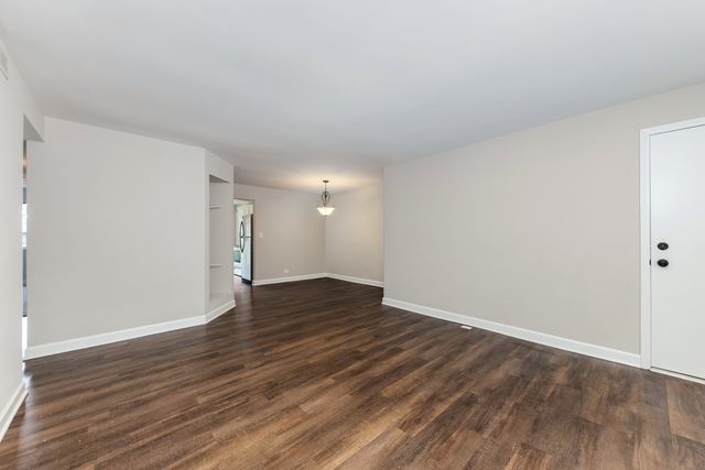 1736 S Washington Street G33, Naperville, IL 60565