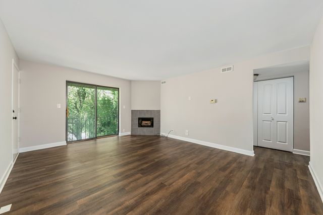 1736 S Washington Street G33, Naperville, IL 60565