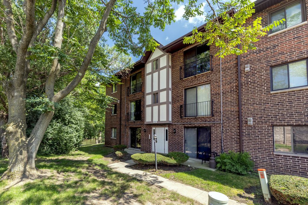 1736 S Washington Street G33, Naperville, IL 60565