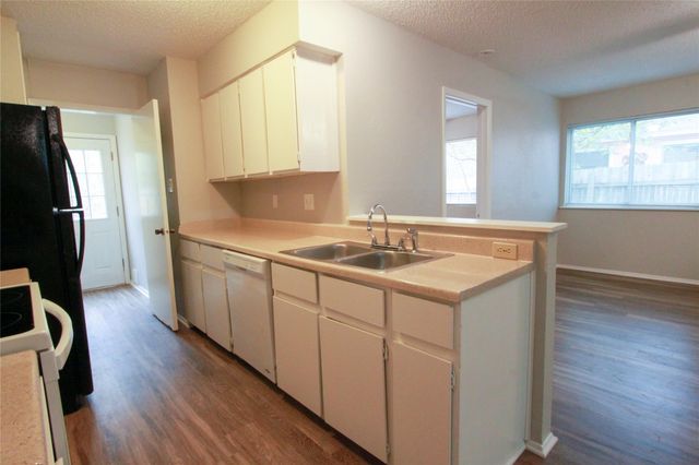 12609 Turtle Rock RD A, Austin, TX 78729