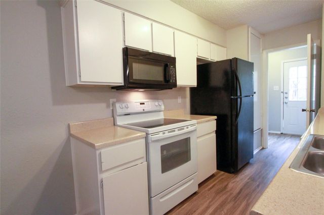 12609 Turtle Rock RD A, Austin, TX 78729