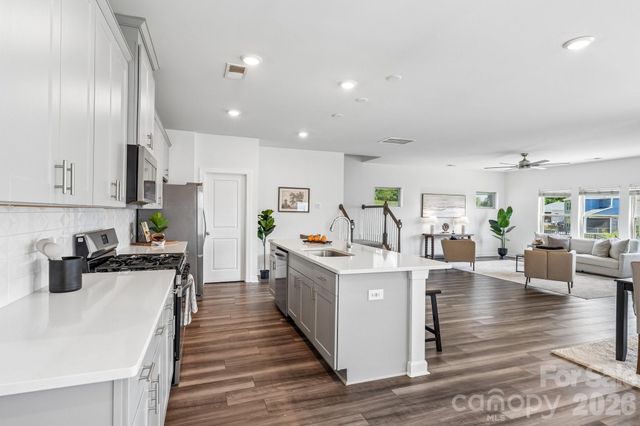 11912 Red Leaf Drive, Charlotte, NC 28215