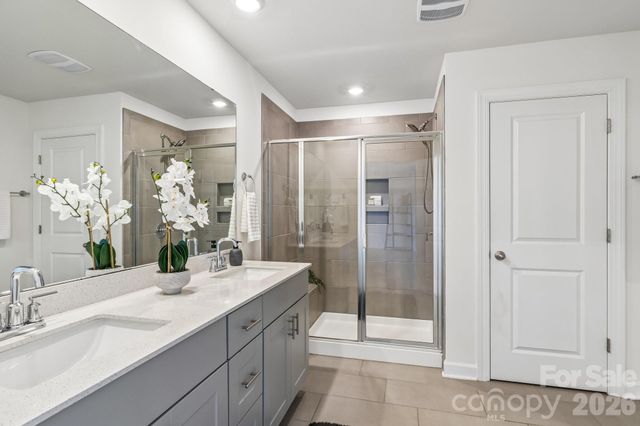 11912 Red Leaf Drive, Charlotte, NC 28215