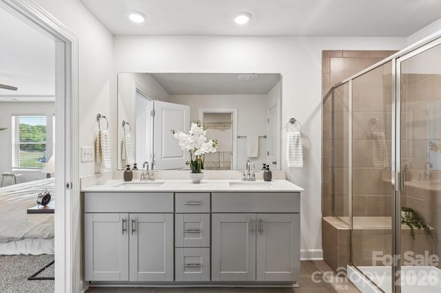 11912 Red Leaf Drive, Charlotte, NC 28215