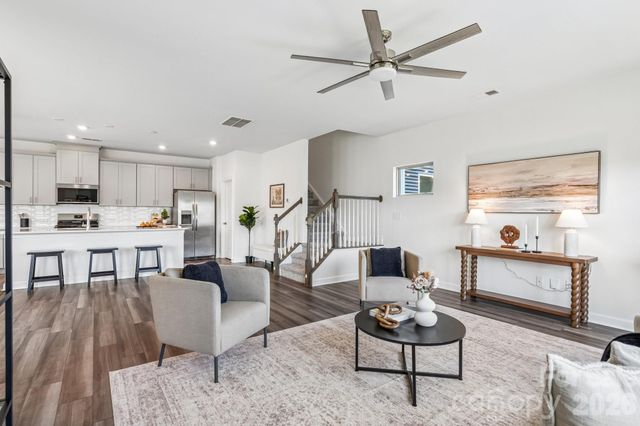 11912 Red Leaf Drive, Charlotte, NC 28215