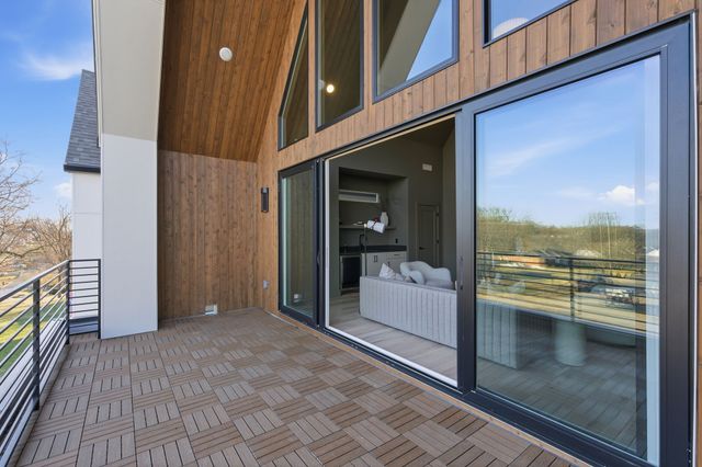 1228 Preston Dr, Nashville, TN 37206