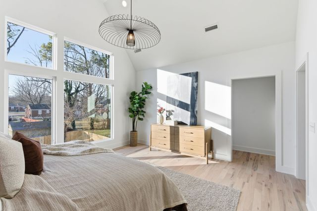 1228 Preston Dr, Nashville, TN 37206