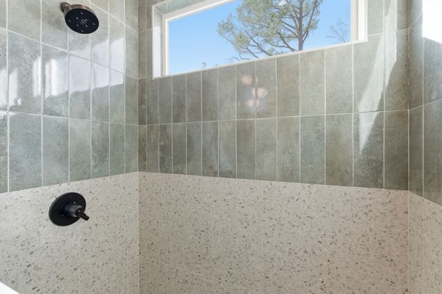 1228 Preston Dr, Nashville, TN 37206