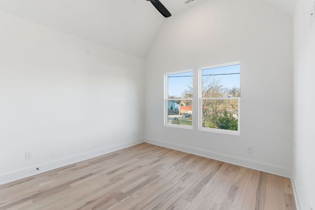 1228 Preston Dr, Nashville, TN 37206