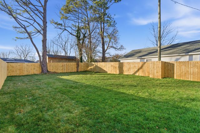 1228 Preston Dr, Nashville, TN 37206