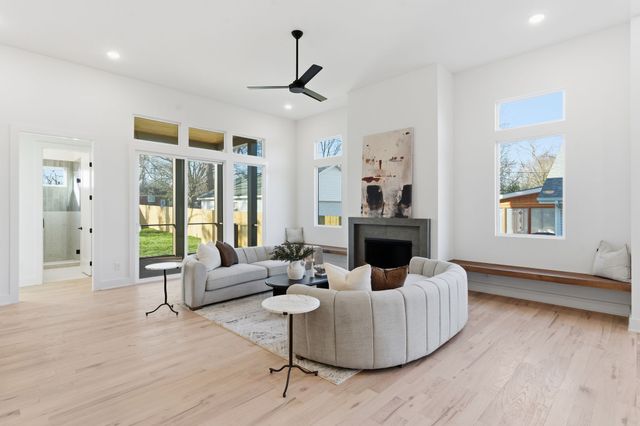 1228 Preston Dr, Nashville, TN 37206