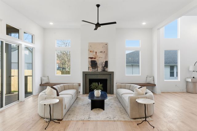 1228 Preston Dr, Nashville, TN 37206