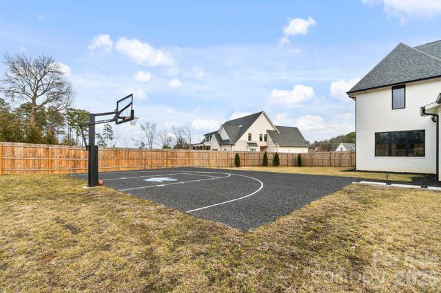 7114 Asbury Village Lane, Huntersville, NC 28078