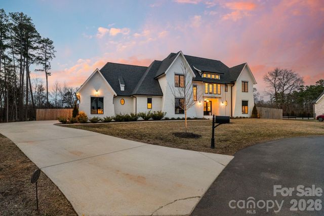 7114 Asbury Village Lane, Huntersville, NC 28078