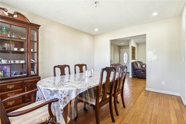 14057 Crow, Apple Valley, CA 92307